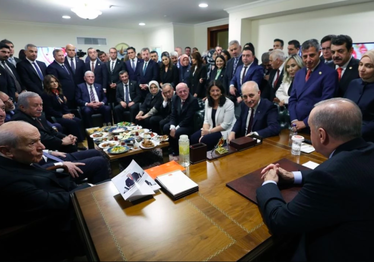Erdoğan’dan TBMM’de sürpriz görüşme: ‘Çok samimi bir havada…’