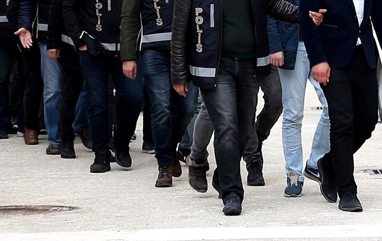 FETÖ operasyonunda gözaltına alınan 5 doktor tutuklandı