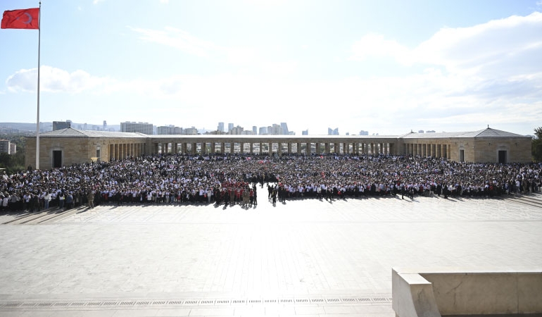 LÖSEV’den Anıtkabir’e ziyaret