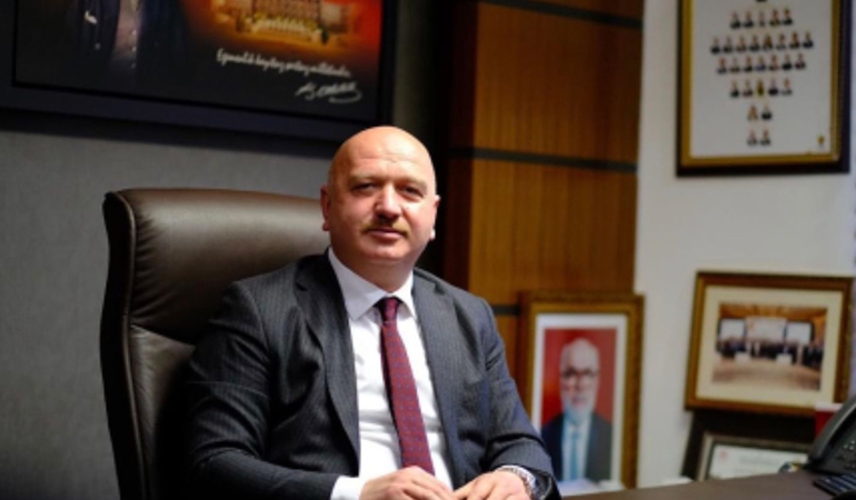 Bakanlığın genç sinemacılara verdiği fon, 52 yaşındaki AKP’liye gitti