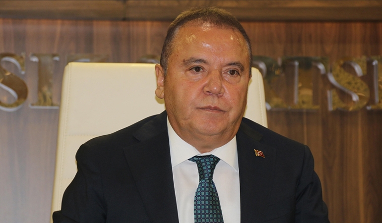 Muhittin Böcek’in başdanışmanı gözaltına alındı
