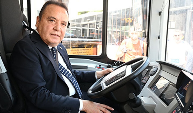 Belediye kendi birimine 17 milyon, özel şirkete 1,4 milyar kaynak ayırmış!