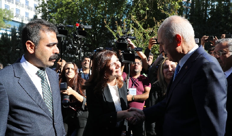 TBMM Başkanı Kurtulmuş’tan Diyarbakır Büyükşehir Belediyesi’ne ziyaret: Hüda Par lideri Yapıcıoğlu da katıldı