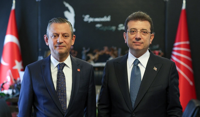 Özgür Özel yurt açtı: ‘İmamoğlu ‘Bir sene müddetiniz var’ diyecek’