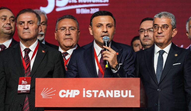 CHP İstanbul İl Kongresi’ni yaptı: Özgür Çelik yeniden seçildi
