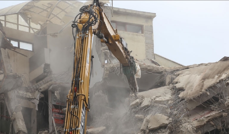 44 kişi ölmüştü: Said Bey Sitesi davası ertelendi