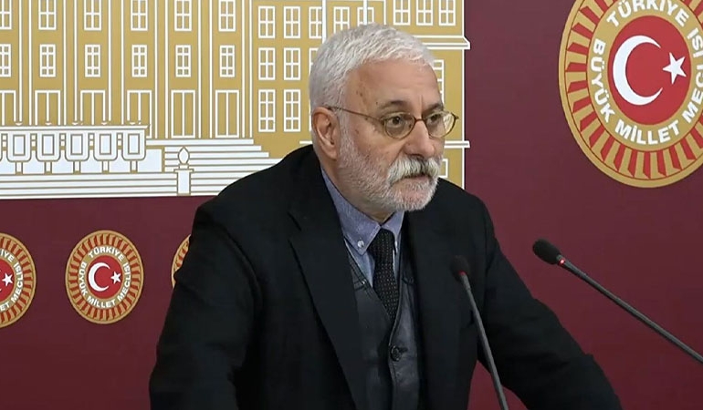 DEM Parti’den bölücü ‘anayasa’ talebi