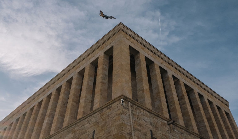 SOLOTÜRK, Anıtkabir semalarında uçtu
