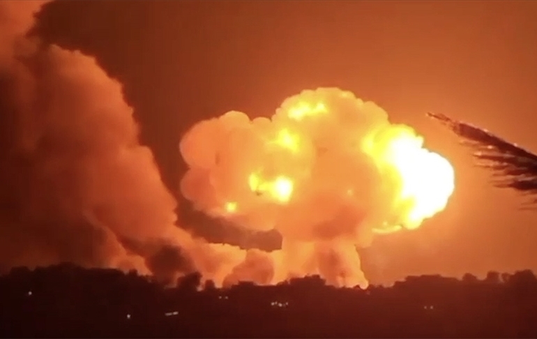 İsrail’den Lübnan’a ağır bombardıman