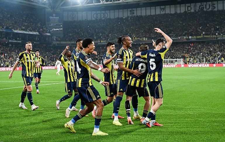 Fenerbahçe, UEFA Avrupa Ligi’nde Stuttgart’ı 1-0 yendi