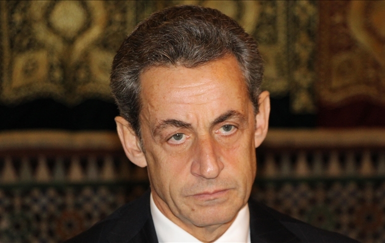Eski Fransa Cumhurbaşkanı Nicolas Sarkozy hapse girdi