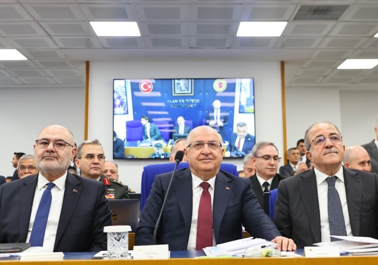 Yaşar Güler: PKK ve iltisaklı tüm gruplar terör faaliyetlerine son vermeli
