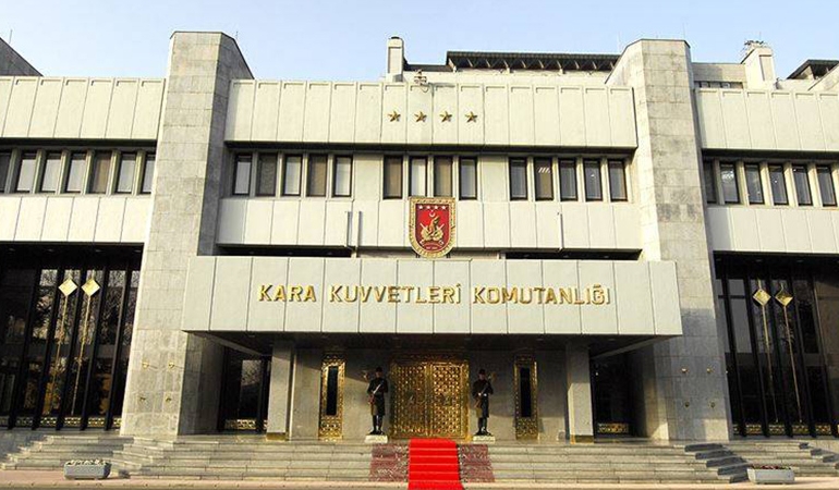 Kara Kuvvetleri Komutanlığı’nda ‘mahrem’ operasyonu