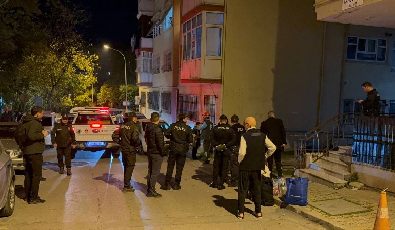 Kartal’da çatlak paniği: Bir bina boşaltıldı!
