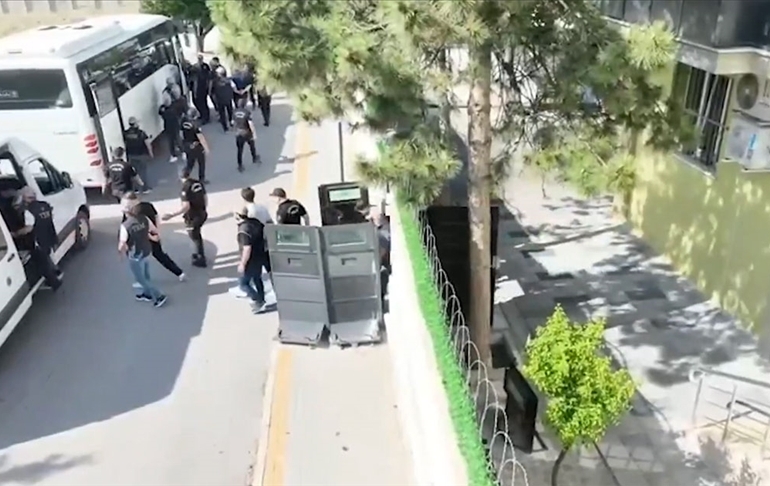 45 ilde FETÖ operasyonu: 67 kişi tutuklandı