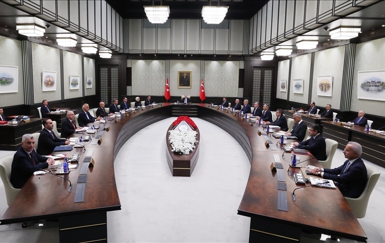 ‘Kabine değişikliği’ iddiası: İşte masadaki 5 isim