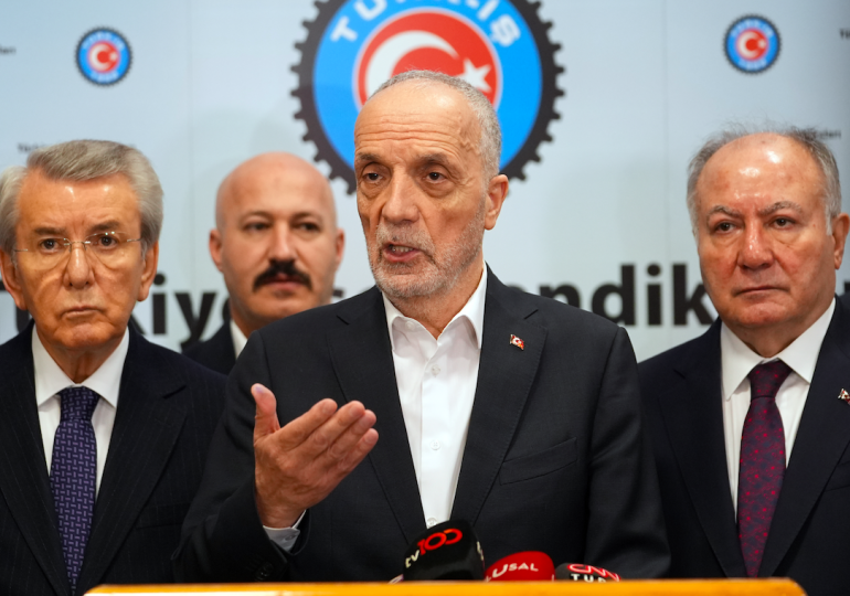 Türk-İş asgari ücret toplantısına katılacak mı? Ergün Atalay’dan yeni açıklama…