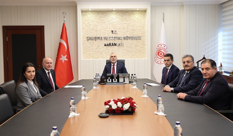 Asgari ücret toplantısında rakam çıkmadı: TÜRK-İŞ masada yok!