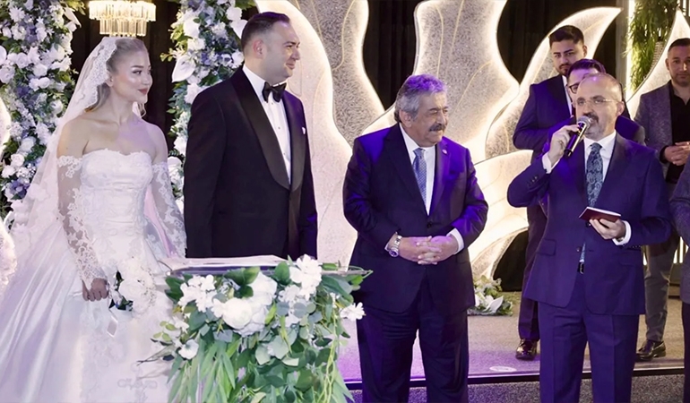 Ülkü Ocakları düğününde tek AKP’li isim: İçişleri Bakanlığı’na işaret mi?
