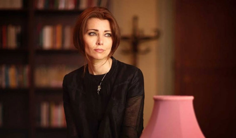 İntihal yaptığına hükmedilen Elif Şafak, İngiliz Kraliyet Edebiyat Cemiyeti’ne başkan seçildi