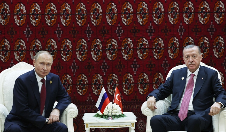 Erdoğan’dan Aşkabat’ta kritik temaslar… Putin’le görüştü!