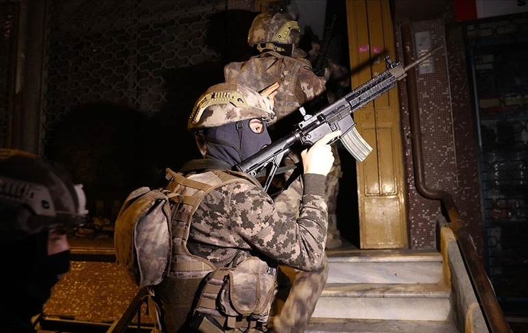 İstanbul’da IŞİD operasyonu: Çok sayıda gözaltı