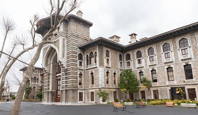 İstanbul Erkek Lisesi’ndeki kavgada 20 öğrenciye ceza