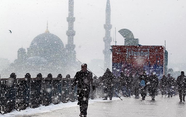 Meteoroloji’den kuvvetli sağanak ve kar uyarısı! İstanbul için alarm verildi