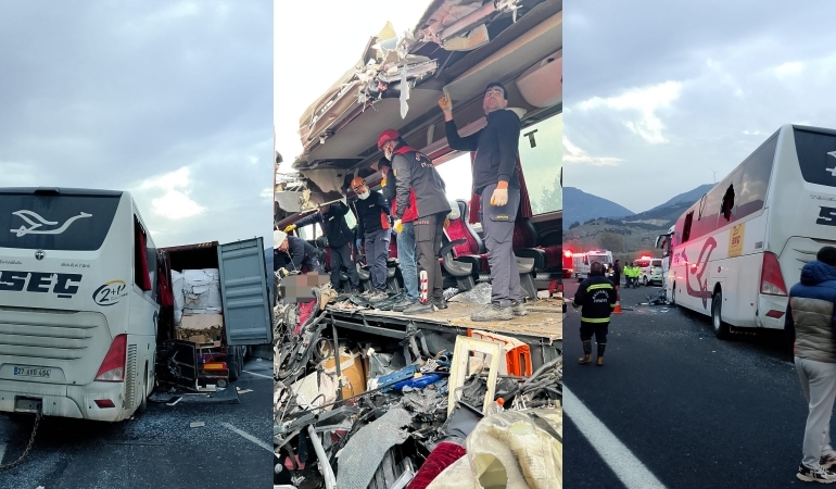 Osmaniye’de yolcu otobüsü tıra çarptı: Çok sayıda ölü ve yaralı var