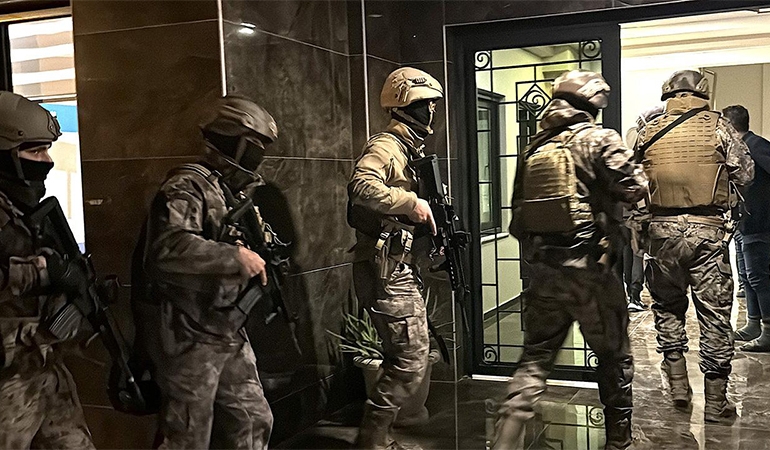 6 ilde FETÖ’nün finans yapılanmasına operasyon: 13 gözaltı kararı