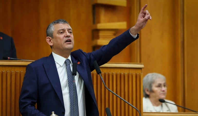 Özgür Özel’den ‘uyuşturucu operasyonu’ tepkisi: Baronu koruyanlar kim!