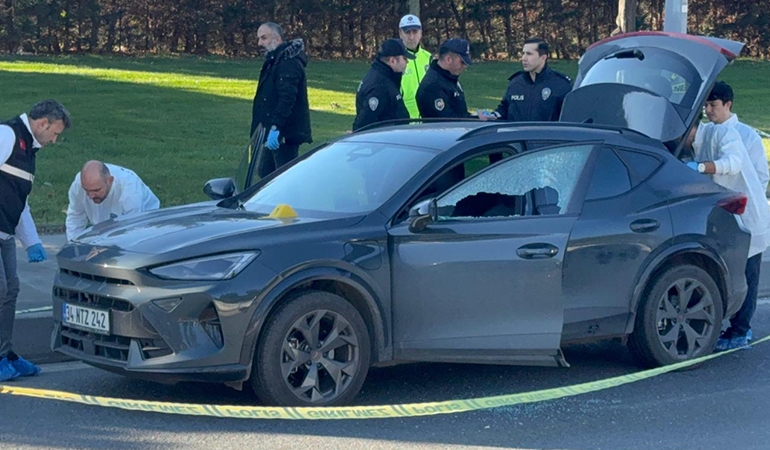 Bakırköy’de otomobile silahlı saldırı: 1 kişi öldü