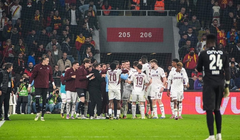 Trabzonspor’dan zirveye kanca: Göztepe’yi deplasmanda geçtiler