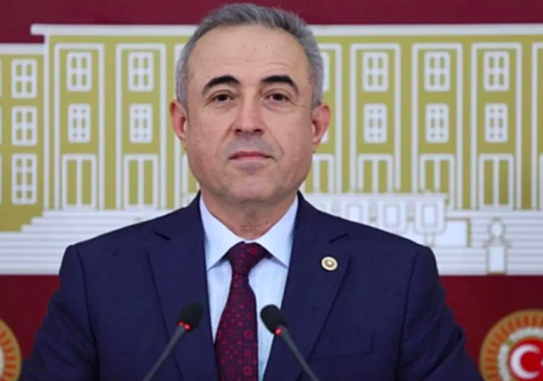 CHP sıralarından milletvekili seçilmişti… DEVA’dan AKP’ye geçiyor