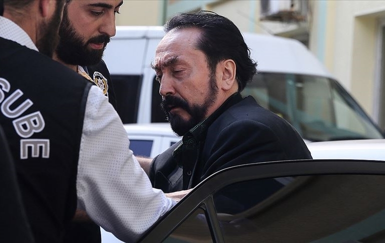 Adnan Oktar MİT’e mektup yazmış: ‘PKK’lılara eğitim vereyim’