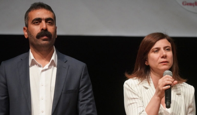 Devletin kasasından terör örgütü SDG’ye! DEM Partili başkanlar bir aylık maaşlarını bağışladı