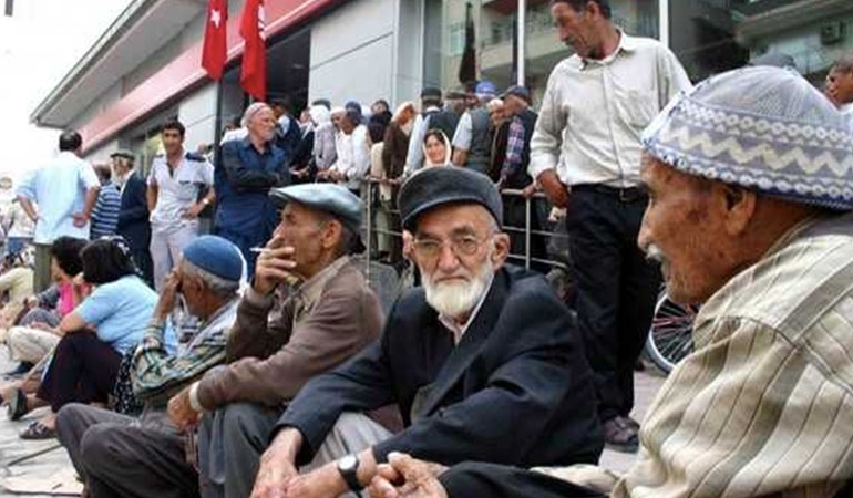 ‘Emekli’ önerisi AKP ve MHP’nin oylarıyla reddedildi