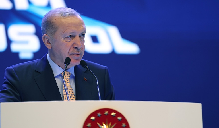 Erdoğan’dan muhalefete ‘takoz’ benzetmesi: ‘Kendilerine yakın müteahhitleri zengin ediyorlar’ dediler
