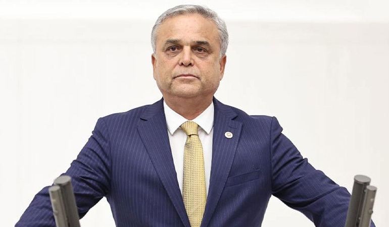 CHP’den istifa etmişti… Milletvekili Hasan Ufuk Çakır AKP’ye mi geçecek?