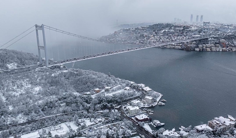 İstanbul’da bazı vapur seferleri iptal edildi