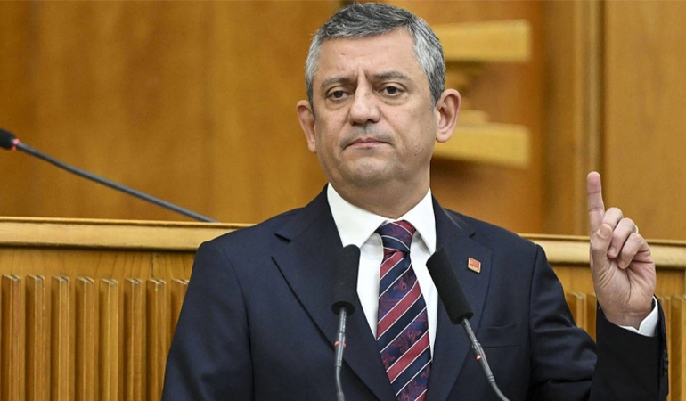 Özgür Özel’den Bahçeli’ye ’emekli maaşı’ teklifi: ‘Sen ver, destek vereceğiz’