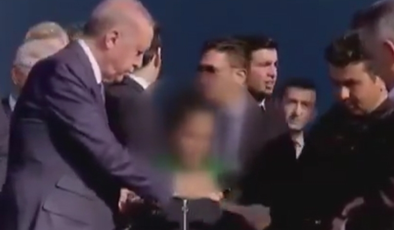 Erdoğan’dan hem çocuğa hem babasına 200 TL harçlık!
