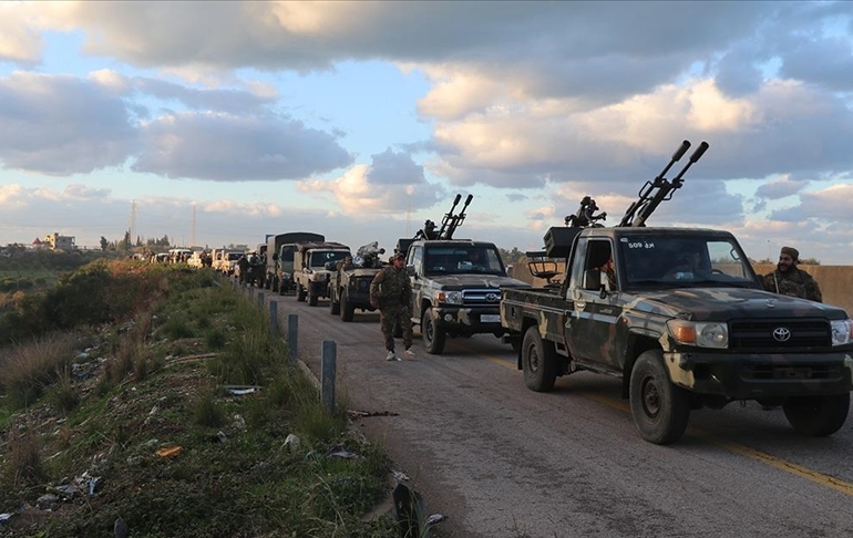 Suriye ordusundan YPG işgalindeki bölgeye askeri yığınak