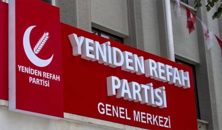 Yeniden Refah Partisi’nde belediye başkanına ihraç: AKP’ye mi geçecek?