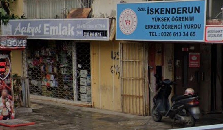Kapatma kararı verilmişti: İskenderun’da yıkılan öğrenci yurdunun faaliyette olduğu ortaya çıktı!