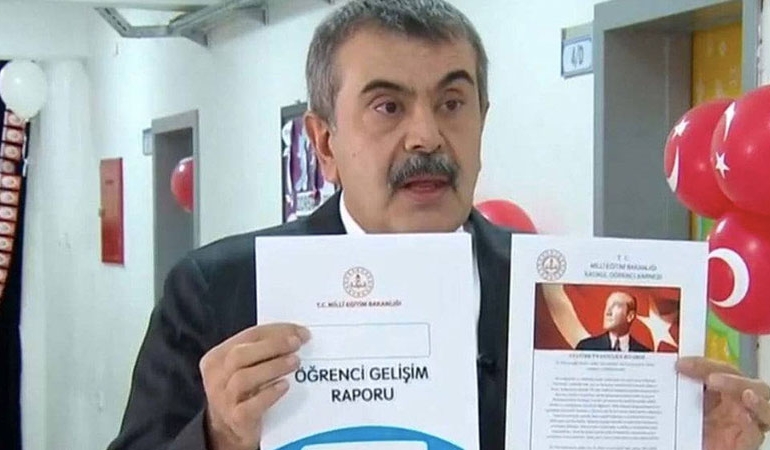 Bakan Tekin Atatürksüz karneyi böyle savundu: ‘Açık bir niyet okuyuculuğu’