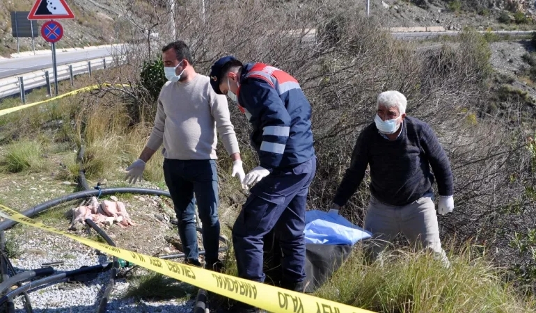 Antalya’da şüpheli kadın ölümü: Cesedi yol kenarında bulundu