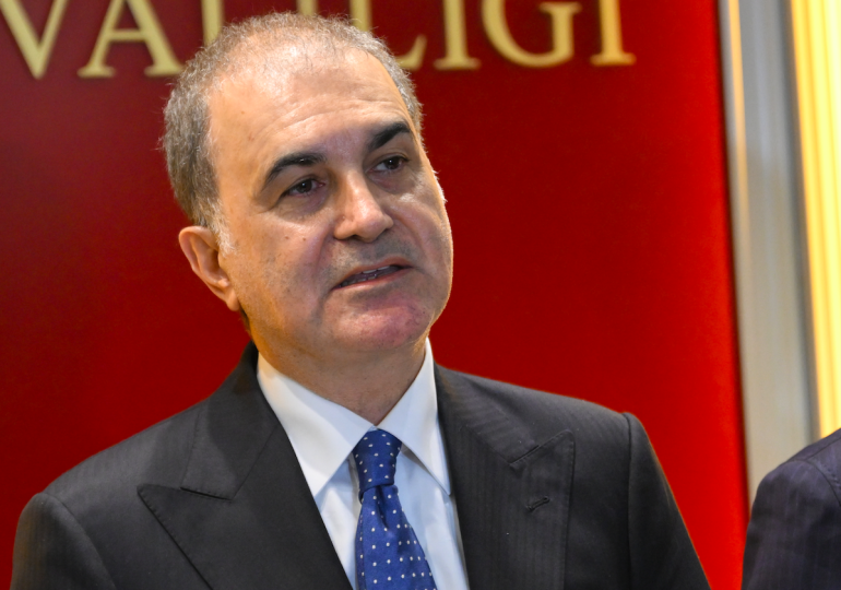 Ömer Çelik: ‘CHP genel başkanı terör örgütüne devlet muamelesi yapıyor’