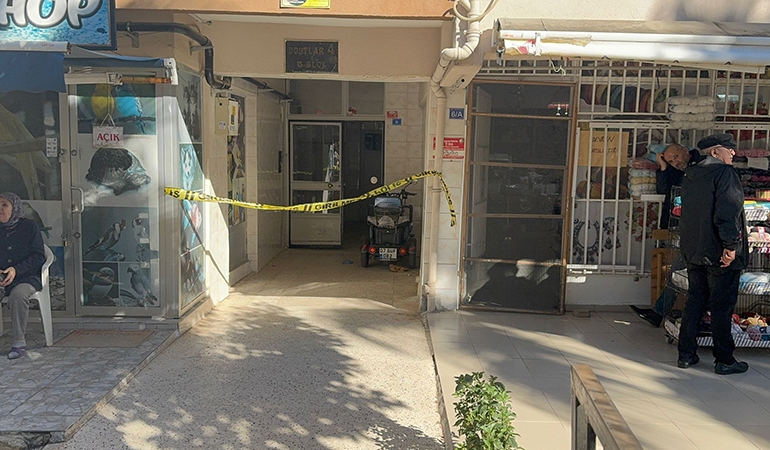 Antalya’da bir evde 2 kişi ölü bulundu