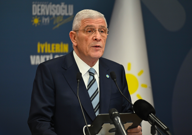 Müsavat Dervişoğlu: ‘Bu sürecin adı cumhuriyete karşı kalkışmadır’